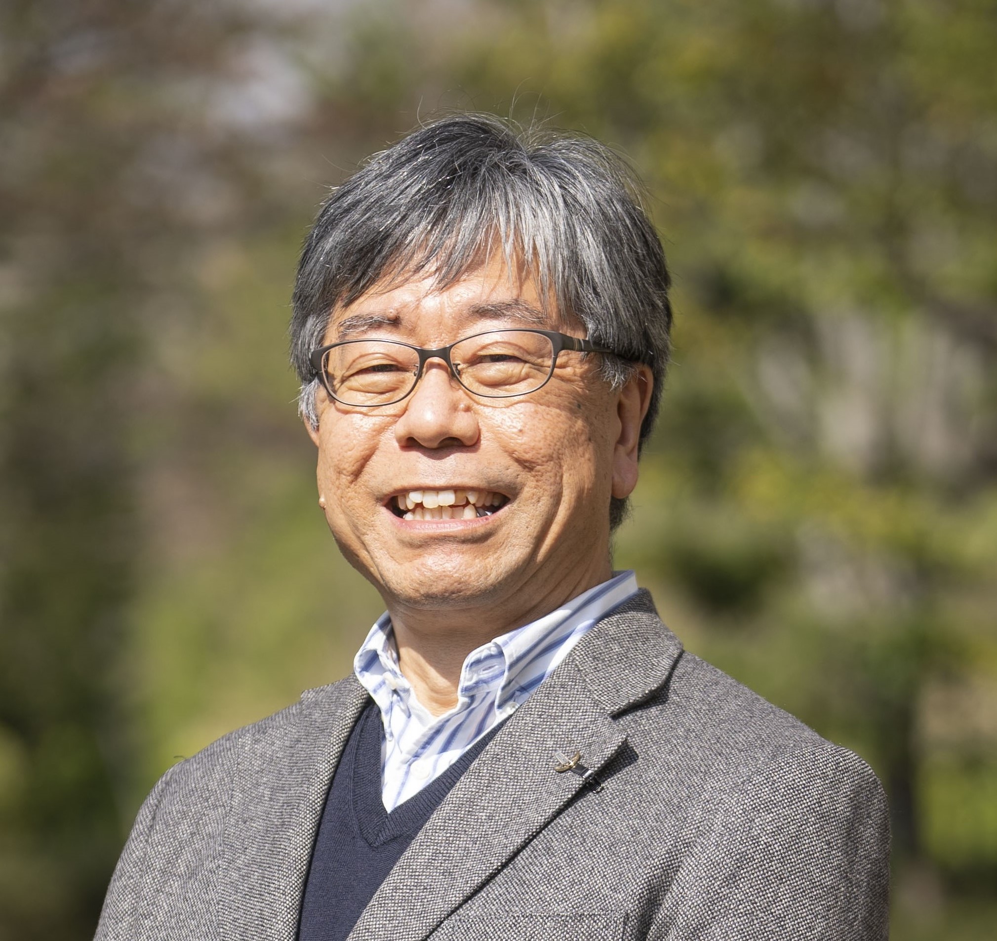 鬼丸 貞友 教授